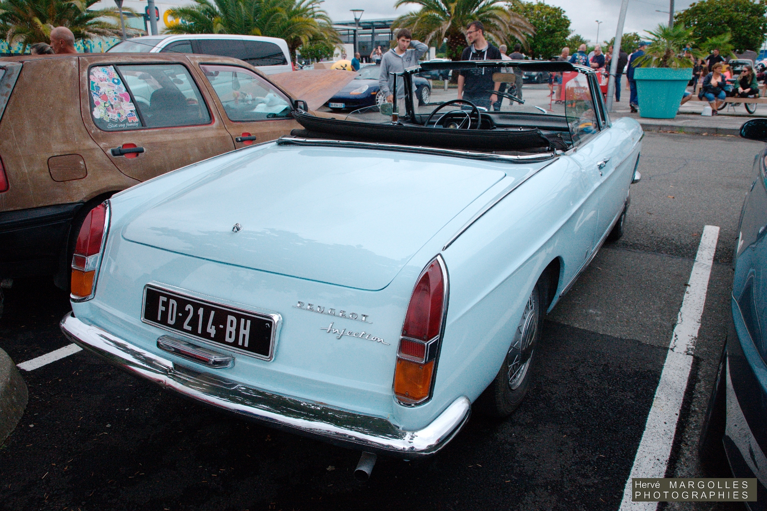 Peugeot 404 Cabriolet-01.jpg